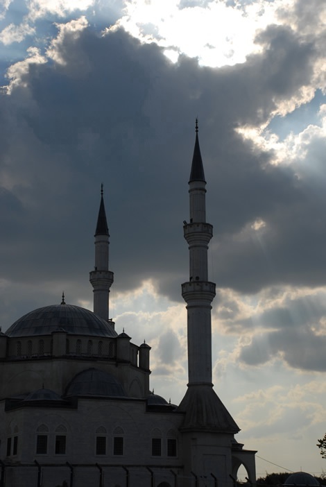 mosque_clouds1.jpg